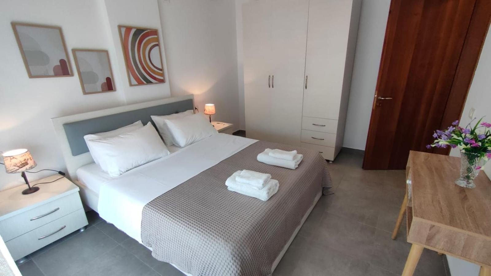 Tropicana Apartments Dhërmi Zimmer foto